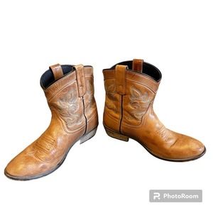 Dingo women’s boots size 7.5 western tan